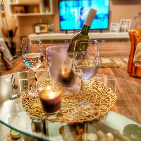 Under The Sky דירה רייקה