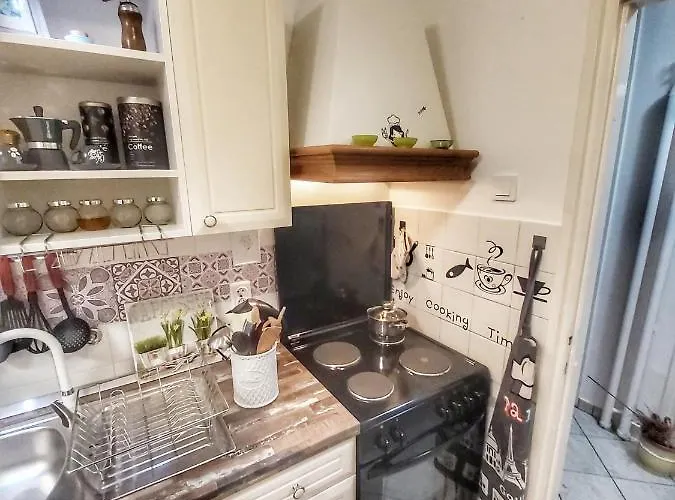 아파트 Under The Sky 리예카